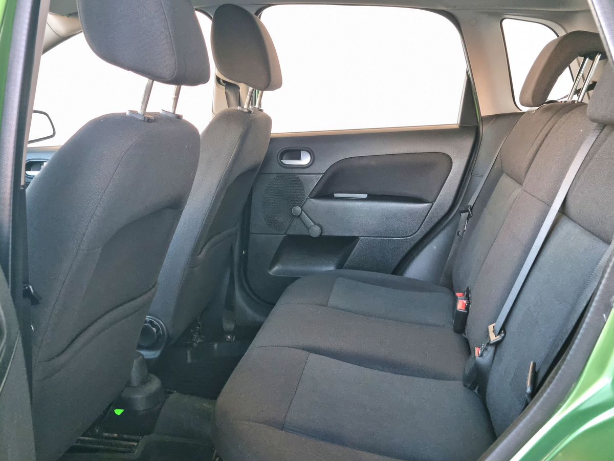 Ford Fiesta Ghia 2006 г.в., 108 530 км.