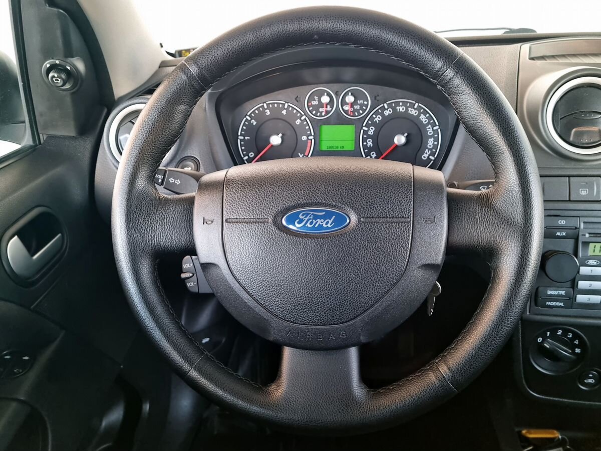 Ford Fiesta Ghia 2006 г.в., 108 530 км.