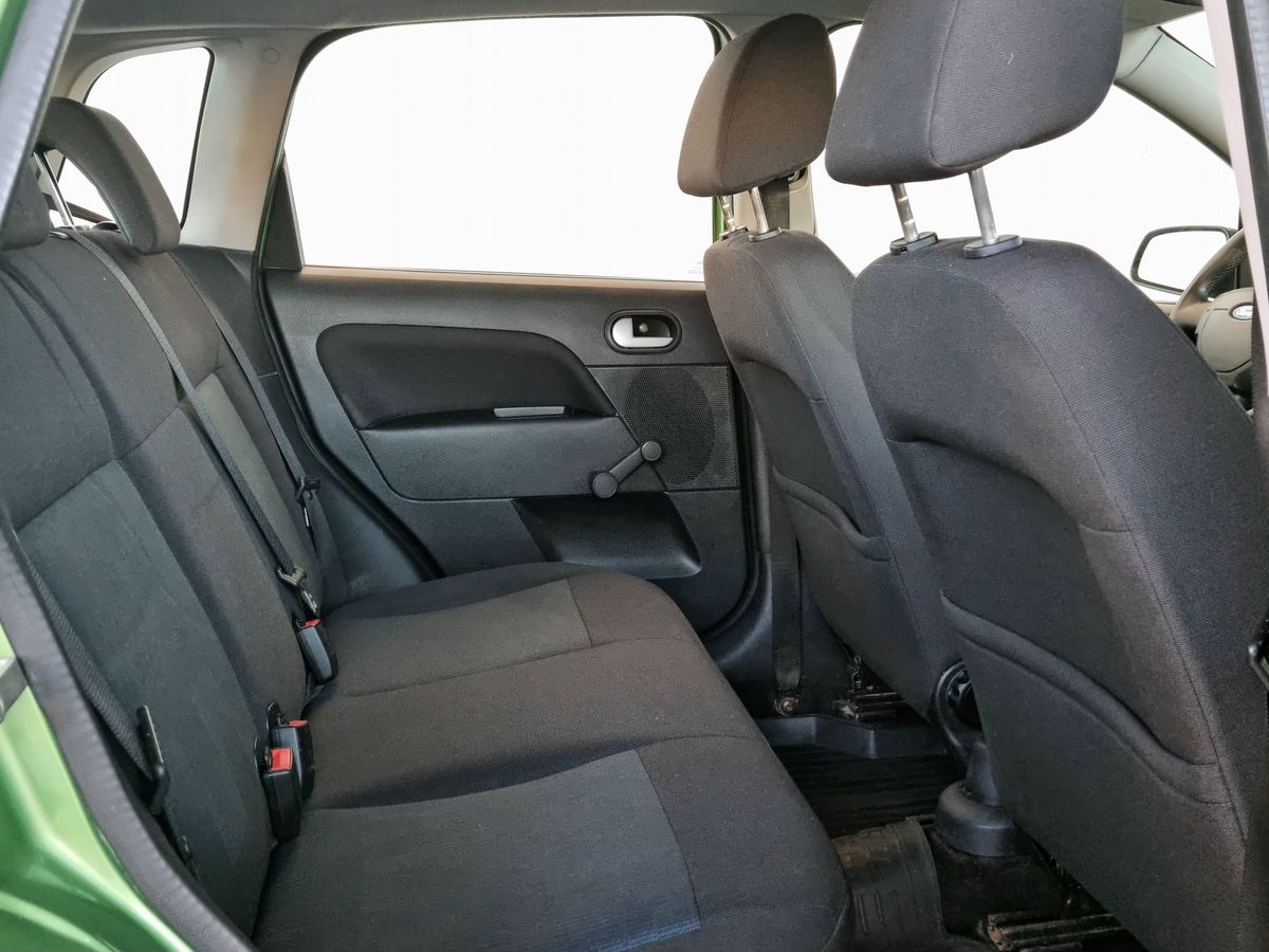 Ford Fiesta Ghia 2006 г.в., 108 530 км.