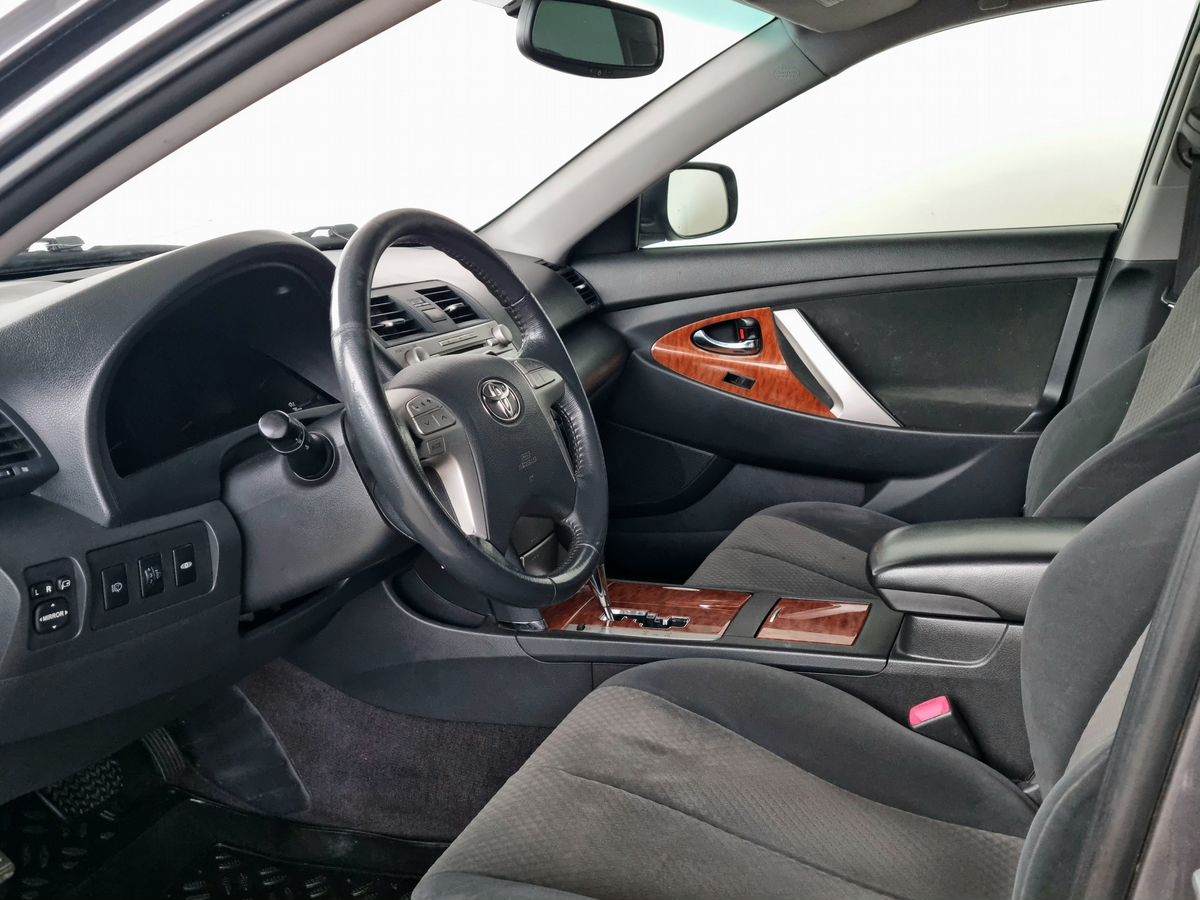 Toyota Camry 999 2008 г.в., 222 800 км.