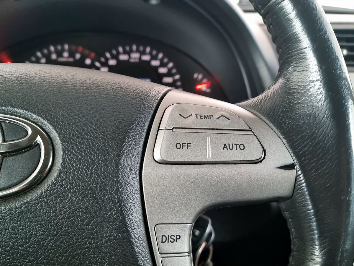 Toyota Camry 999 2008 г.в., 222 800 км.