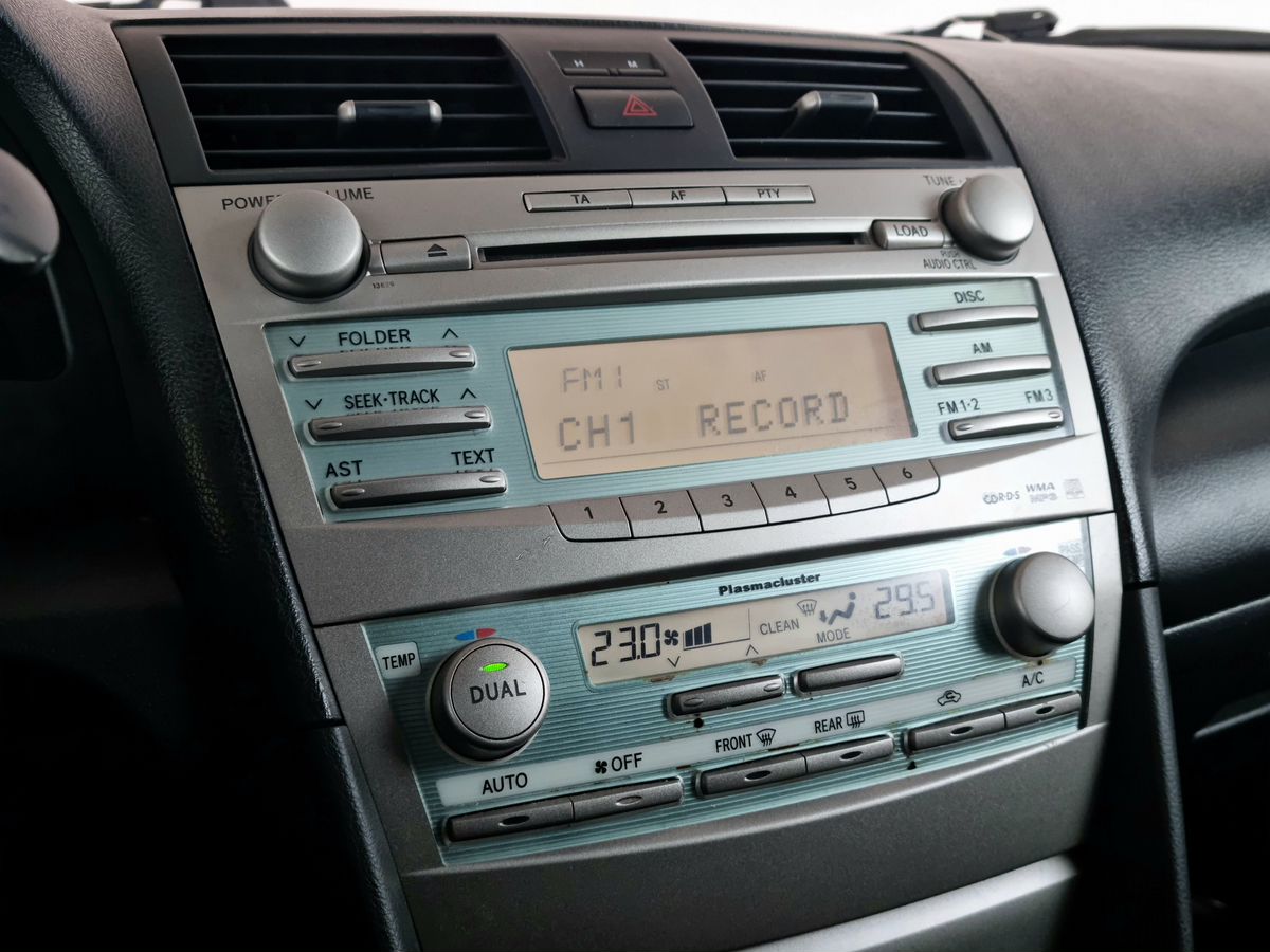 Toyota Camry 999 2008 г.в., 222 800 км.