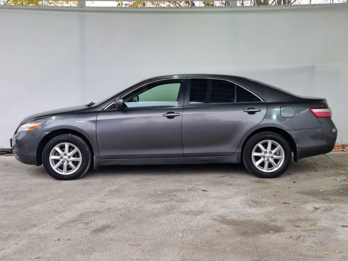 Toyota Camry 999 2008 г.в., 222 800 км.