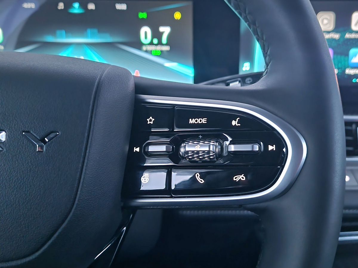 Chery Tiggo 7L Active 2025 г.в., 7 939 км.