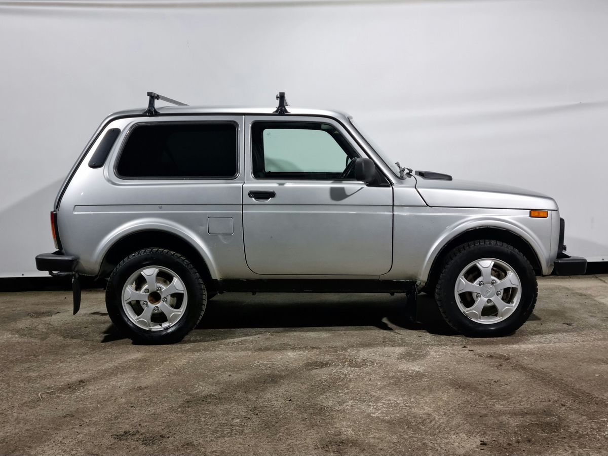 Lada 2121 (4x4) Luxe Металлик (2017-2018) 2018 г.в., 114 914 км.