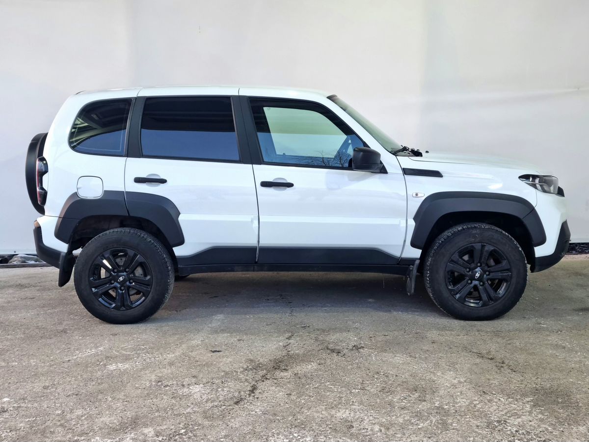 Lada Niva Travel Comfort'24 (2023-2024) 2024 г.в., 20 320 км.