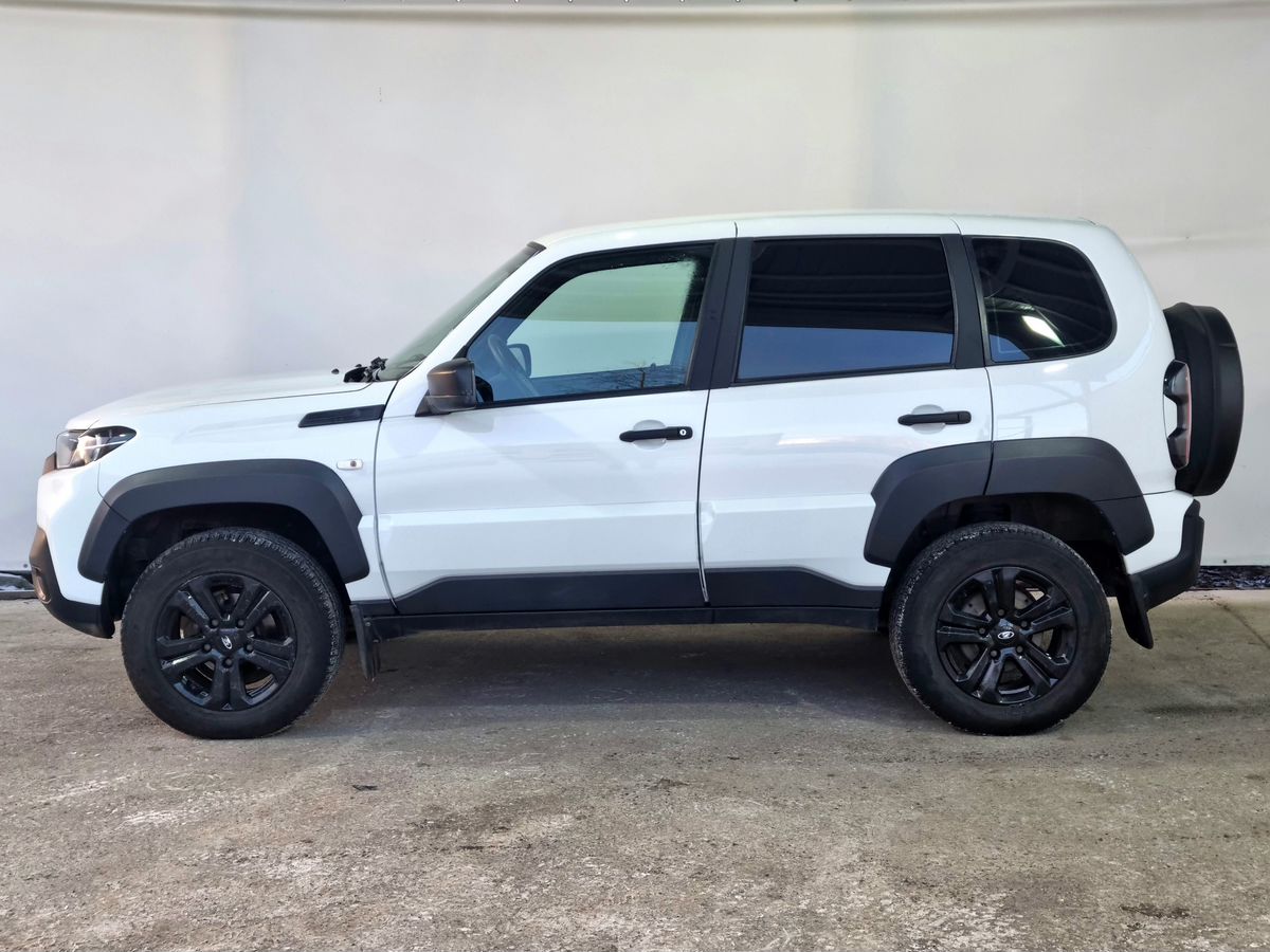 Lada Niva Travel Comfort'24 (2023-2024) 2024 г.в., 20 320 км.