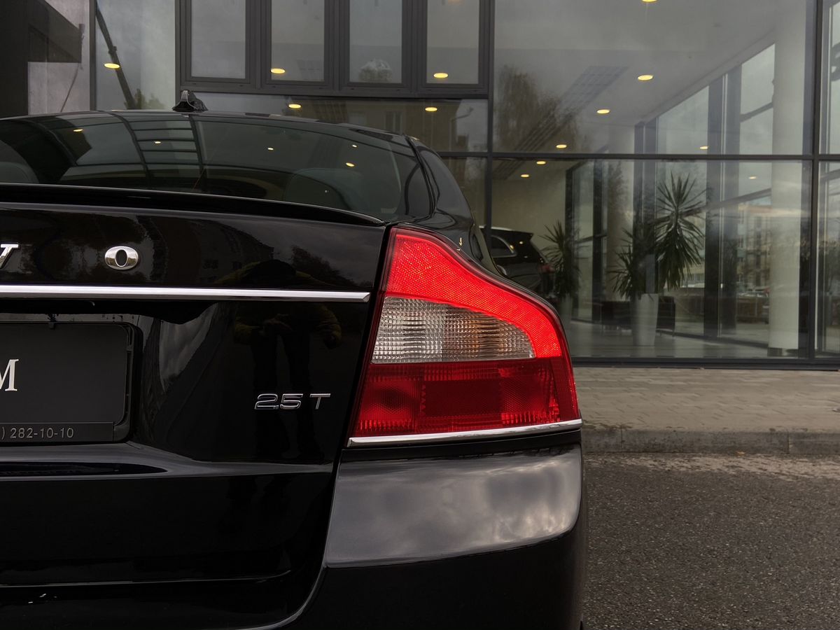 Volvo S80
