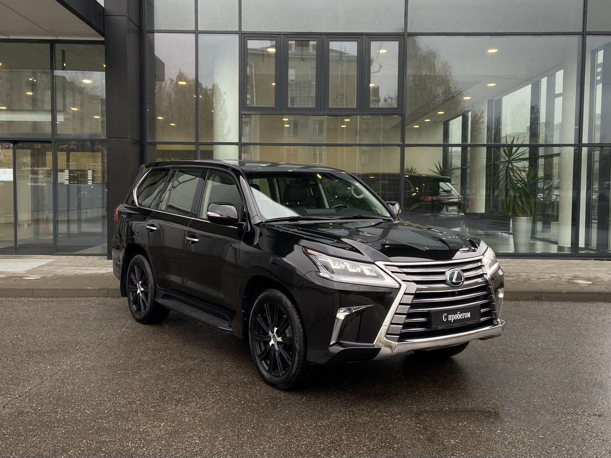 Lexus LX