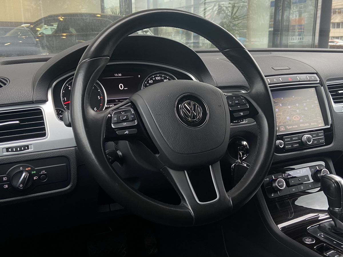 Volkswagen Touareg