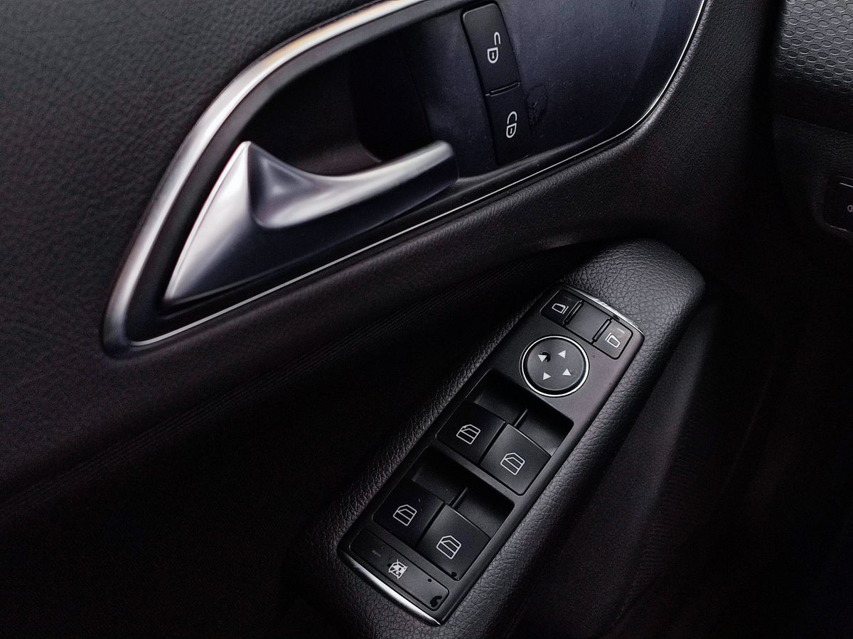 Mercedes-Benz A-Класс