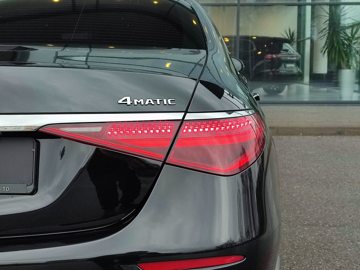 Mercedes-Benz S-Класс