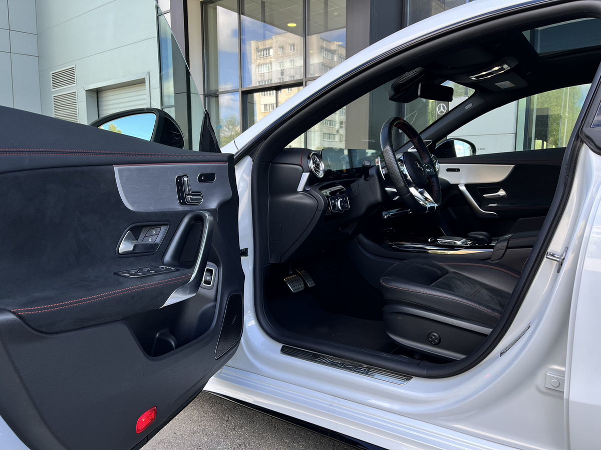 Mercedes-Benz CLA AMG