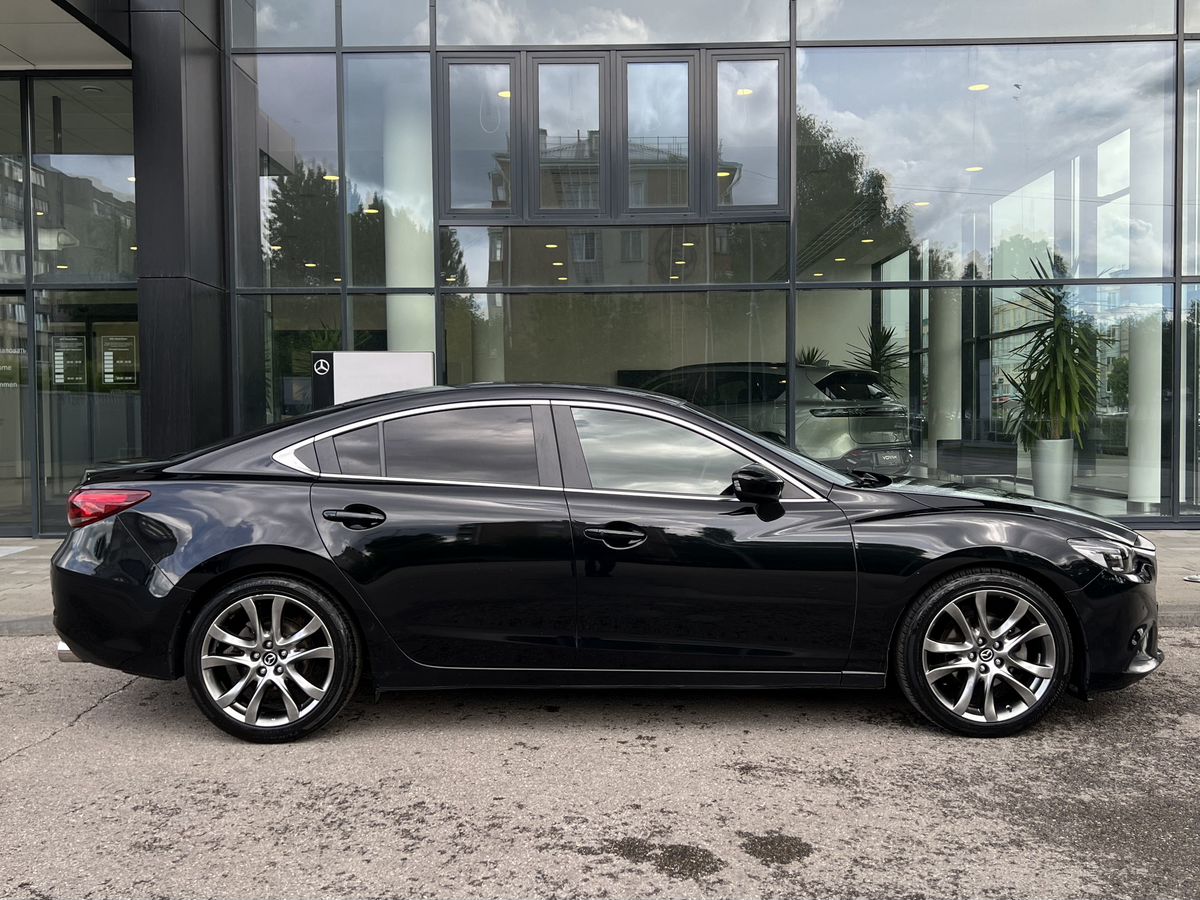 Mazda 6