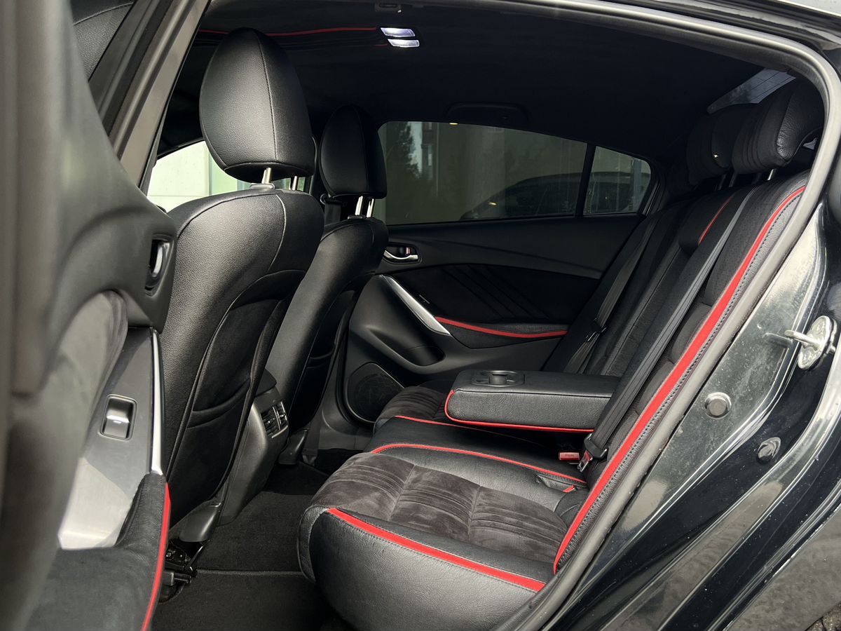 Mazda 6