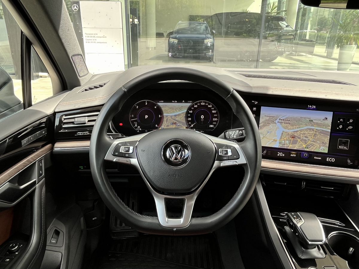 Volkswagen Touareg