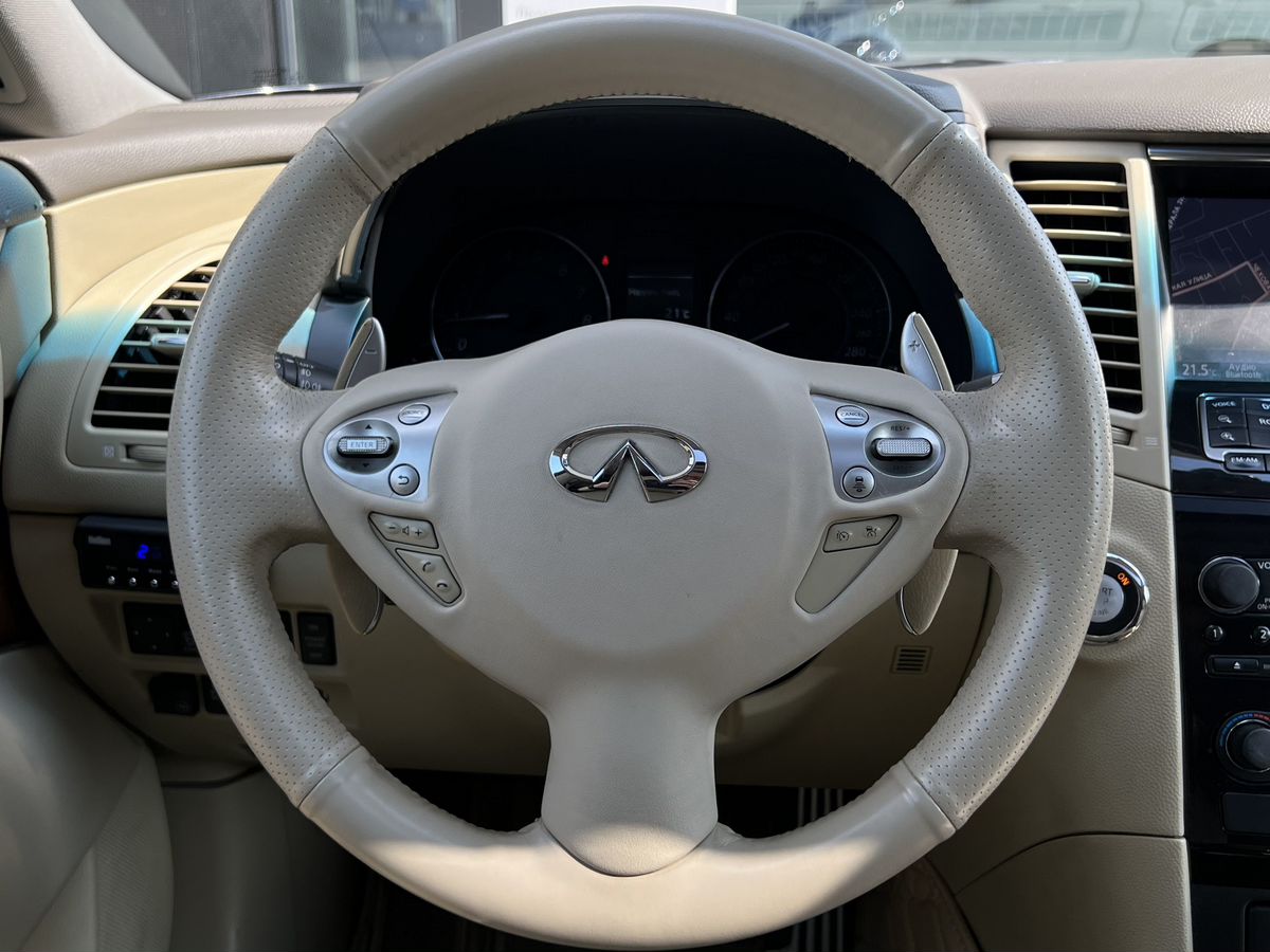 Infiniti FX