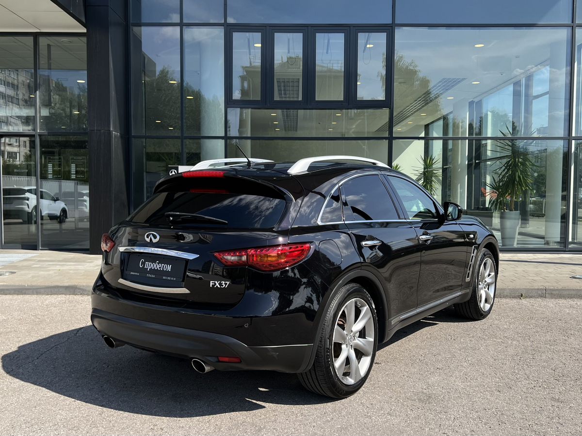 Infiniti FX