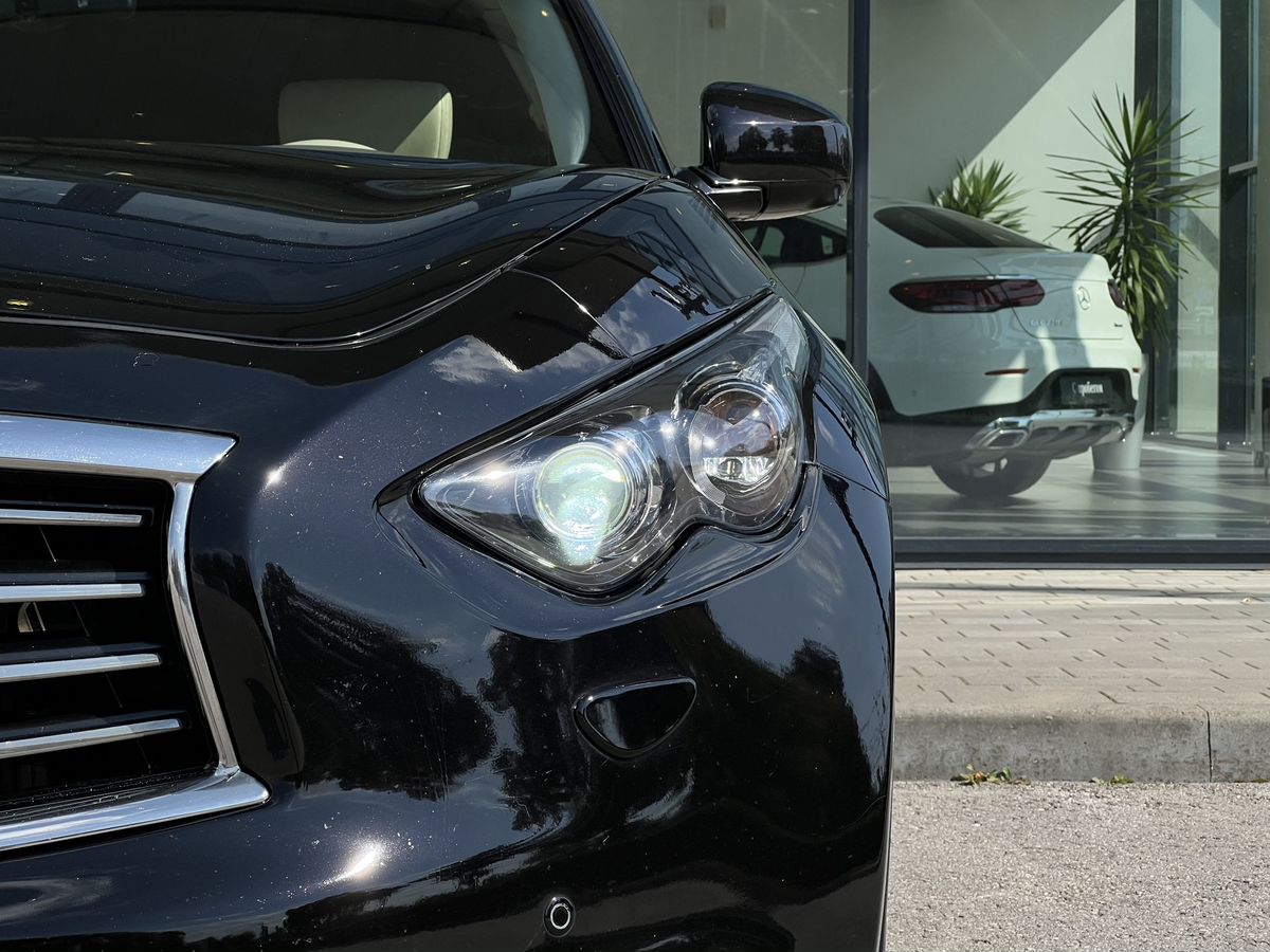 Infiniti FX