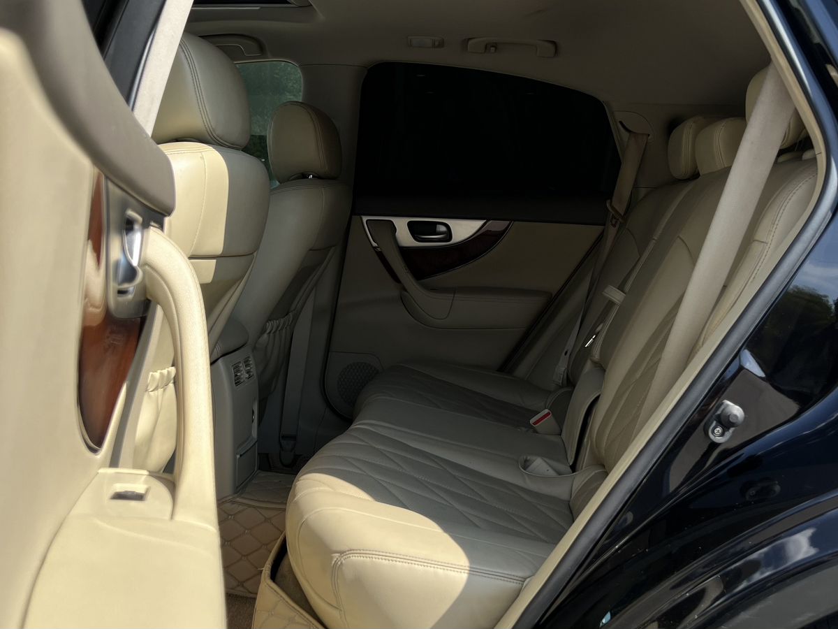 Infiniti FX