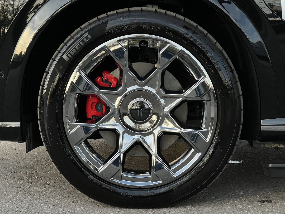 Voyah Taishan X8