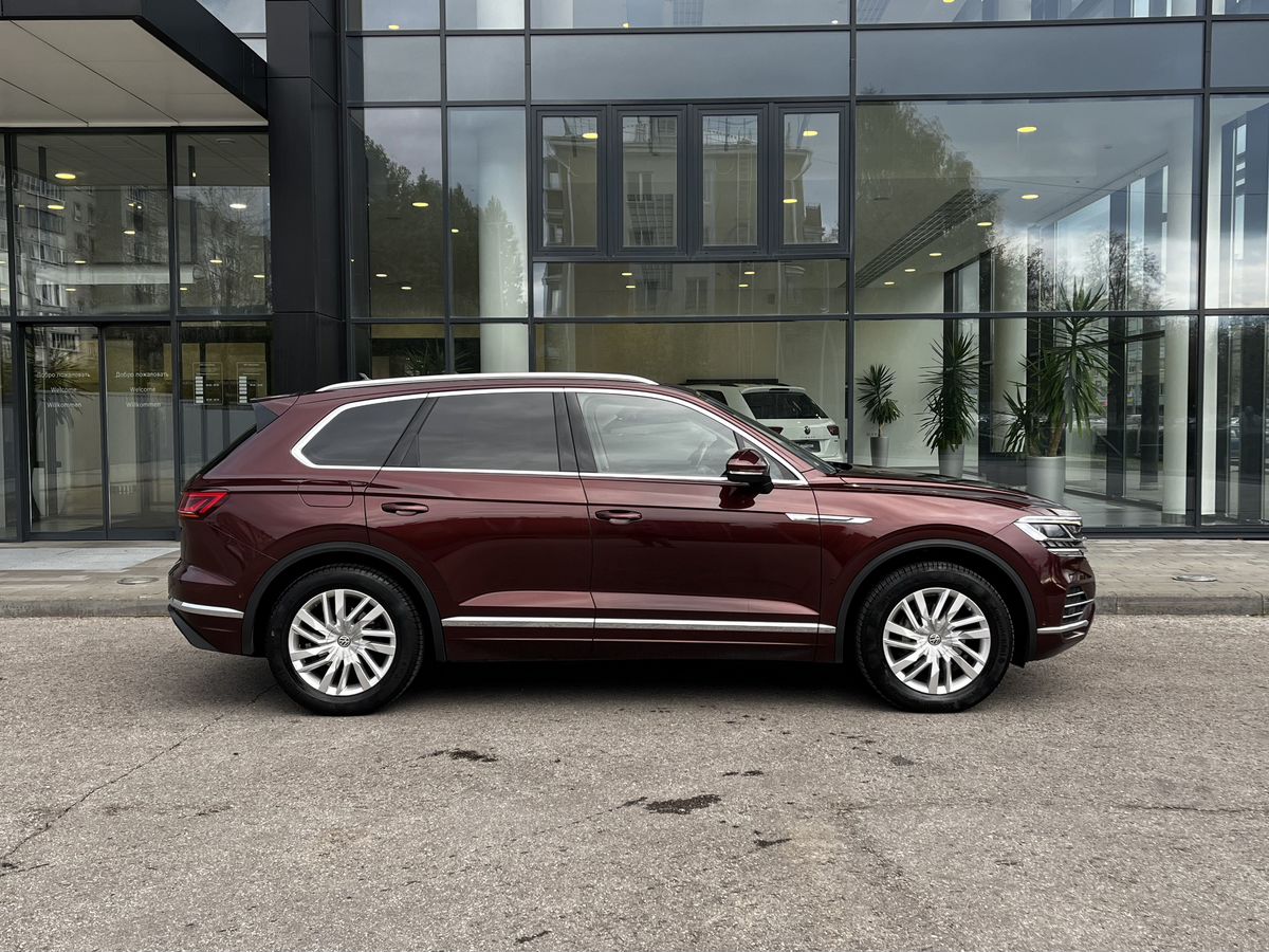 Volkswagen Touareg