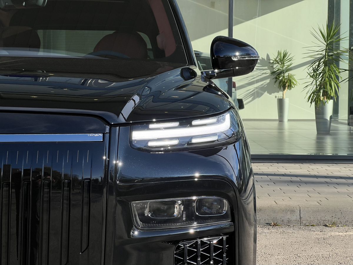 Voyah Taishan X8