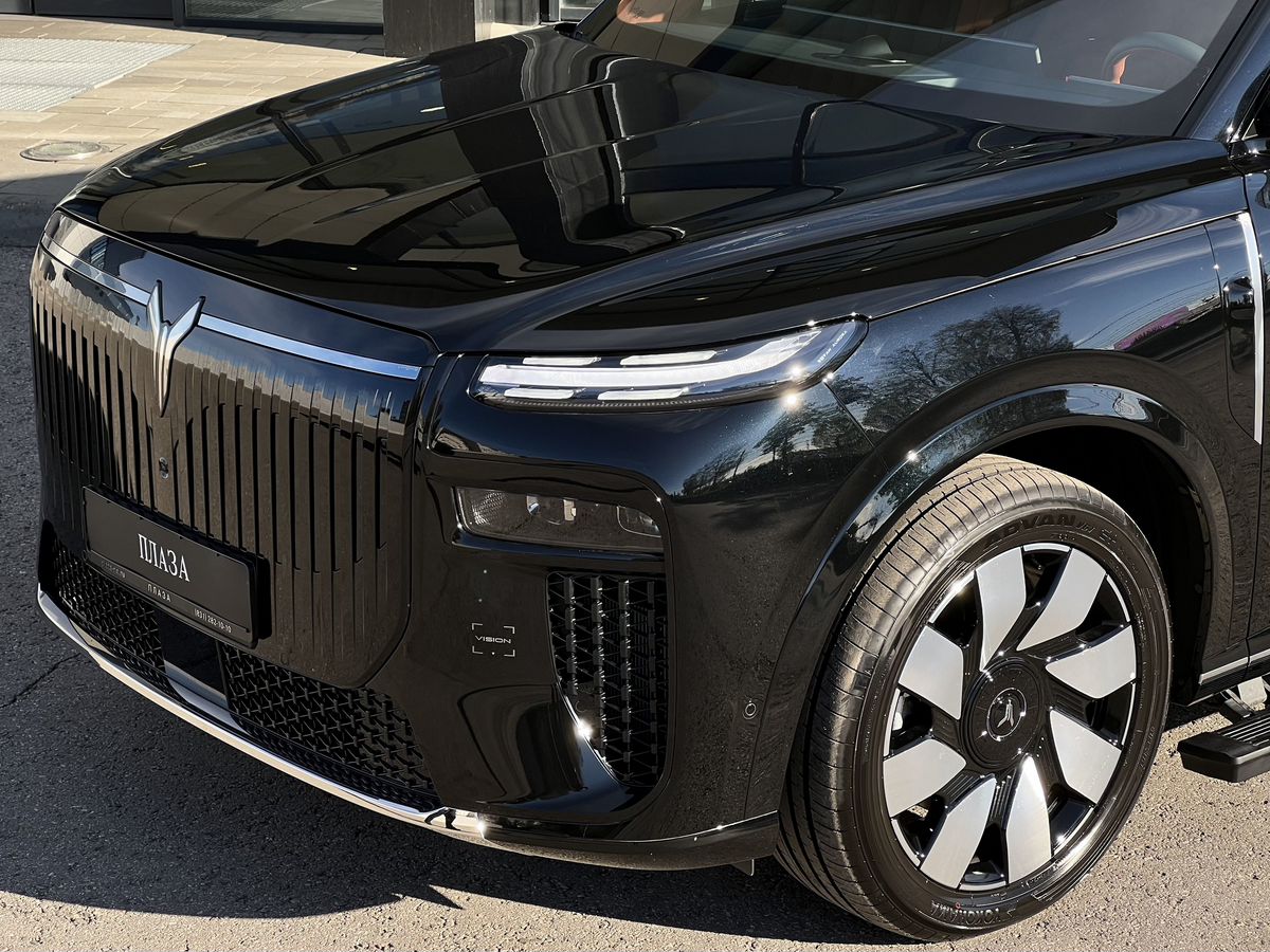 Voyah Taishan X8