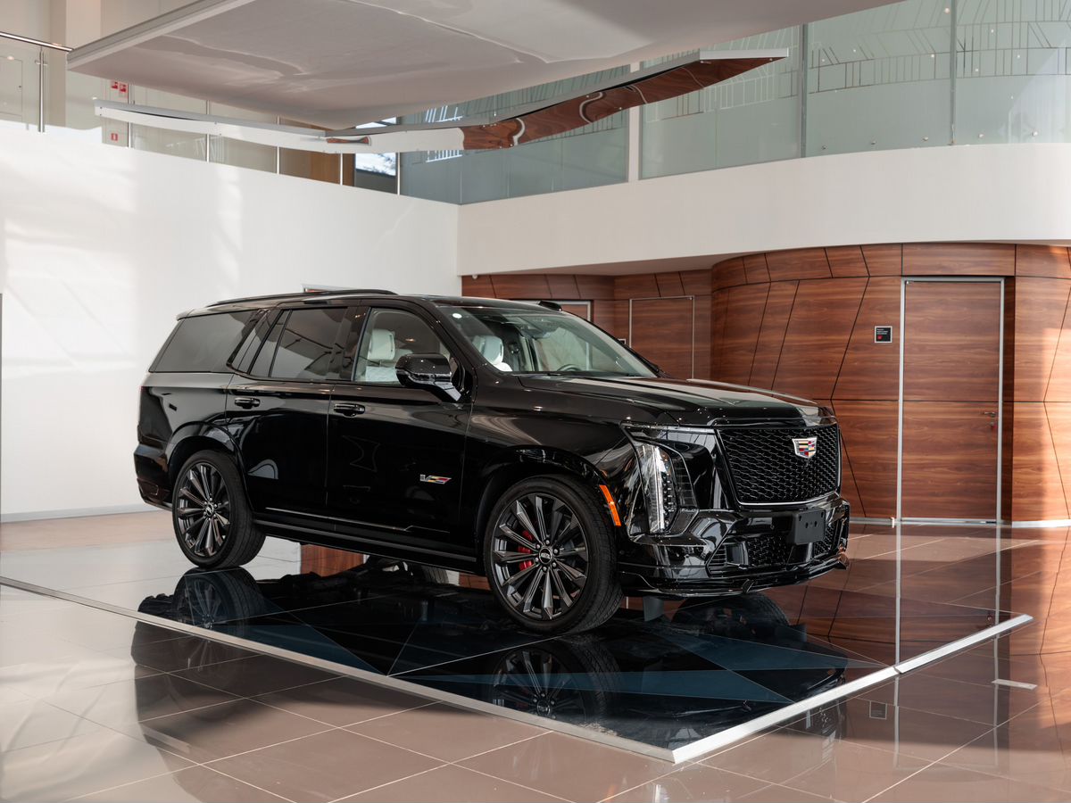 Cadillac Escalade-V I Рестайлинг 6.2 AT (682 л.с.) 4WD