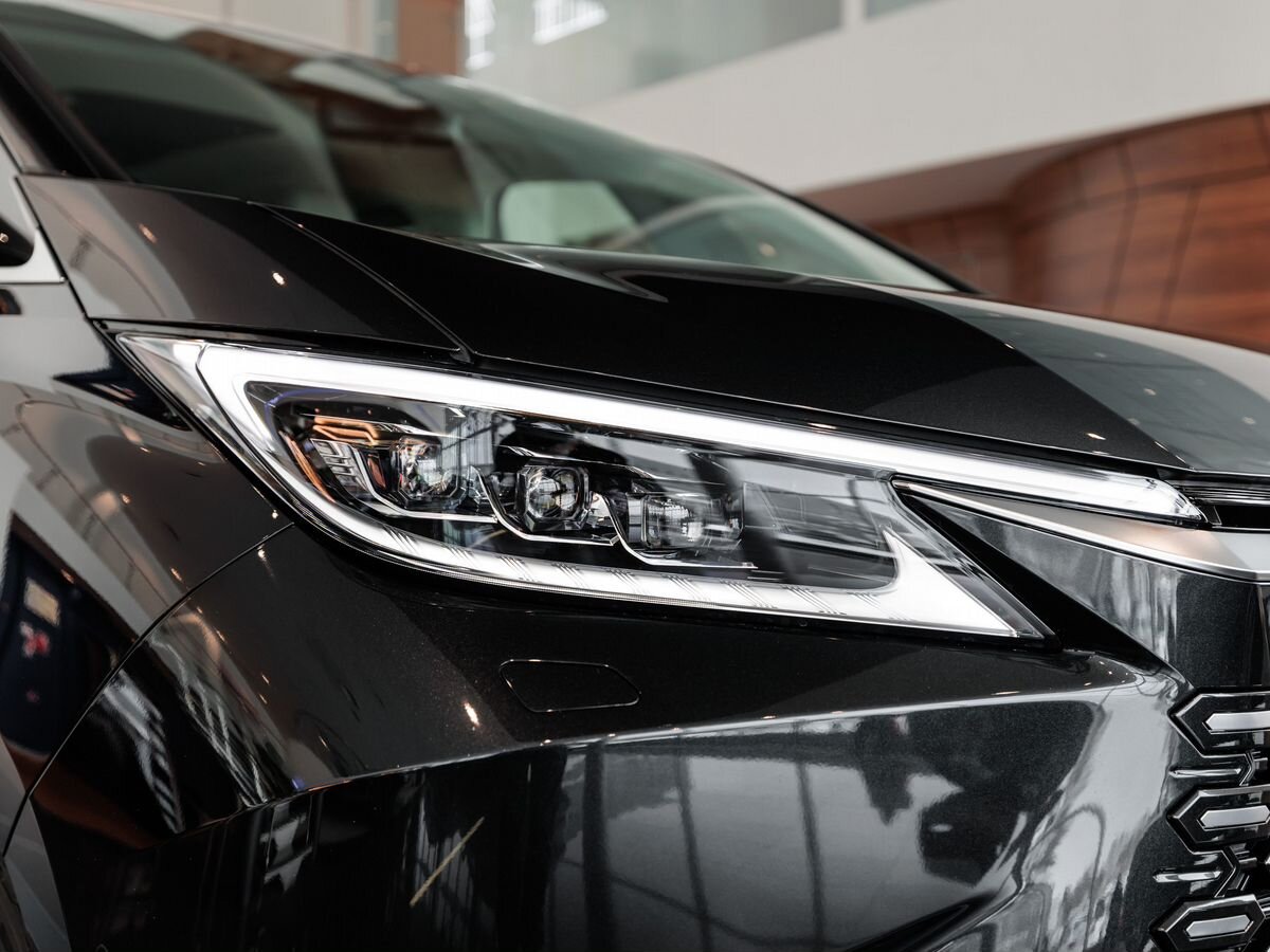 Lexus LM II 350h 2.5hyb CVT (250 л.с.) 4WD