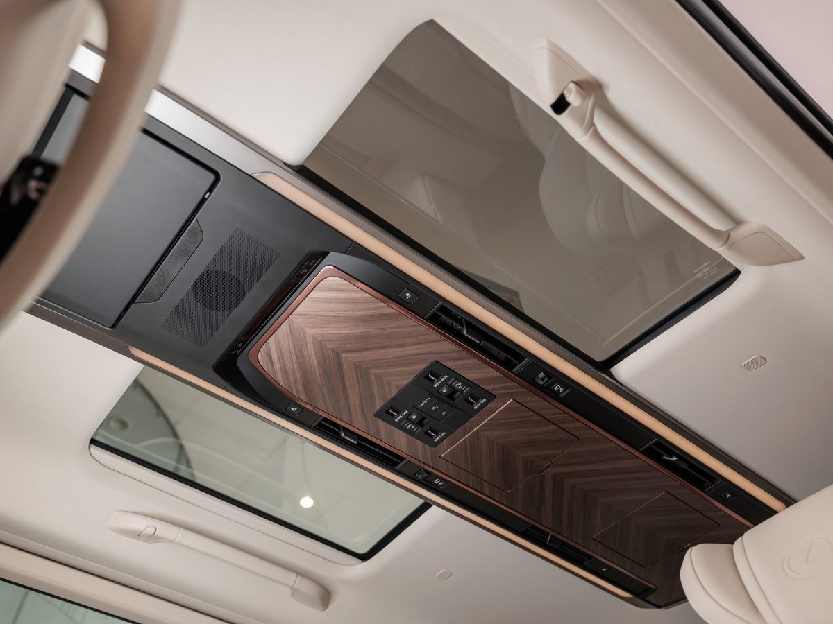 Lexus LM II 350h 2.5hyb CVT (250 л.с.) 4WD