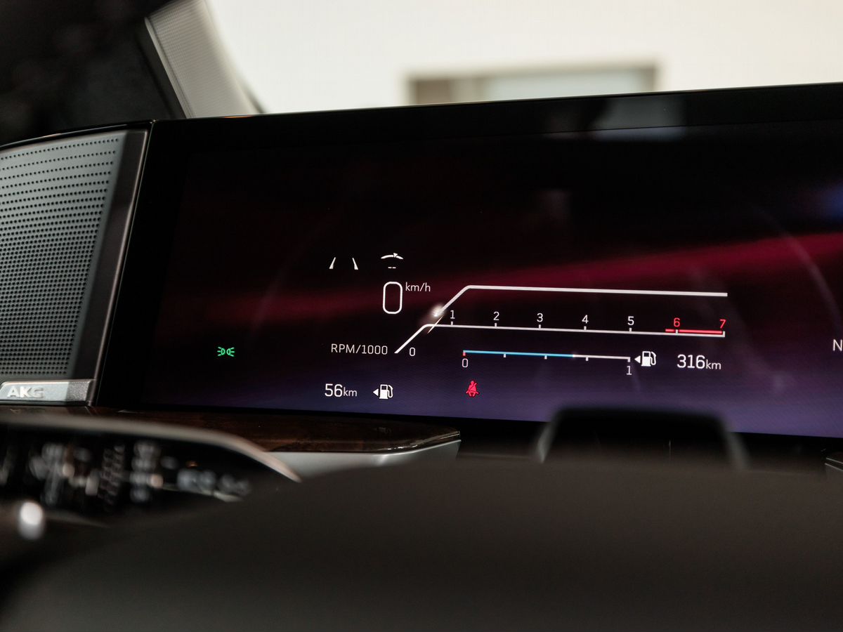 Cadillac Escalade V Рестайлинг 6.2 AT (420 л.с.) 4WD