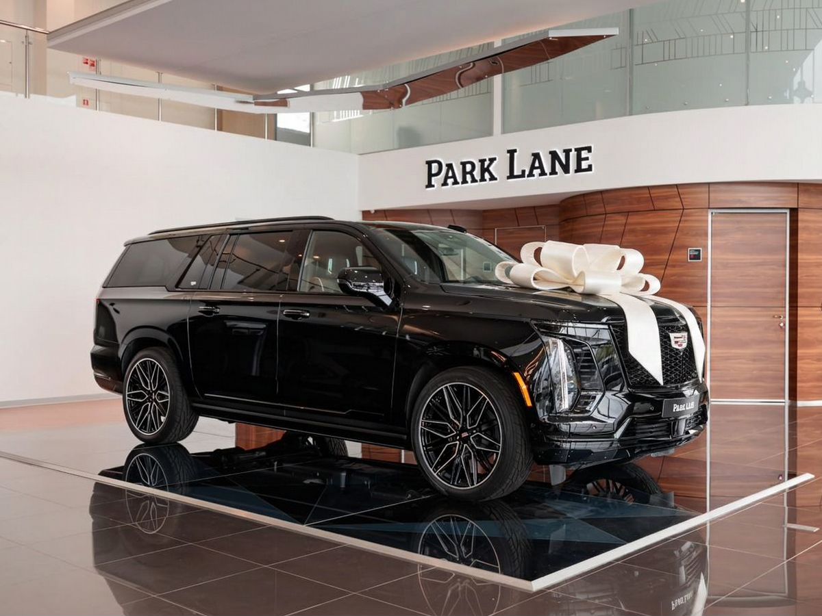 Cadillac Escalade V Рестайлинг 6.2 AT (420 л.с.) 4WD