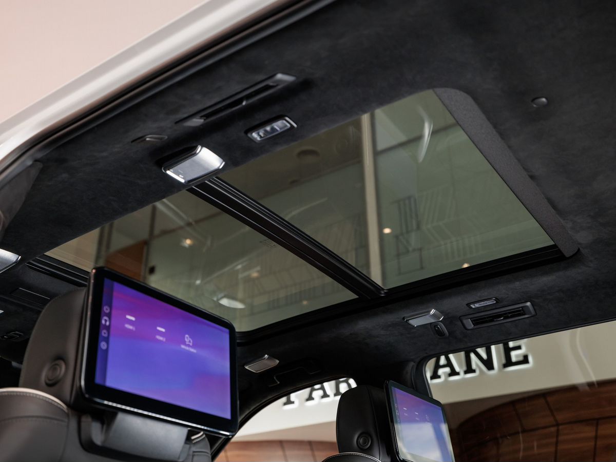 Cadillac Escalade V Рестайлинг ESV 6.2 AT (420 л.с.) 4WD