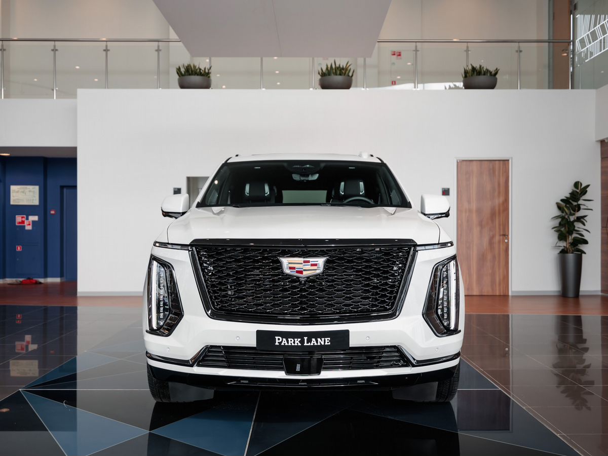 Cadillac Escalade V Рестайлинг ESV 6.2 AT (420 л.с.) 4WD