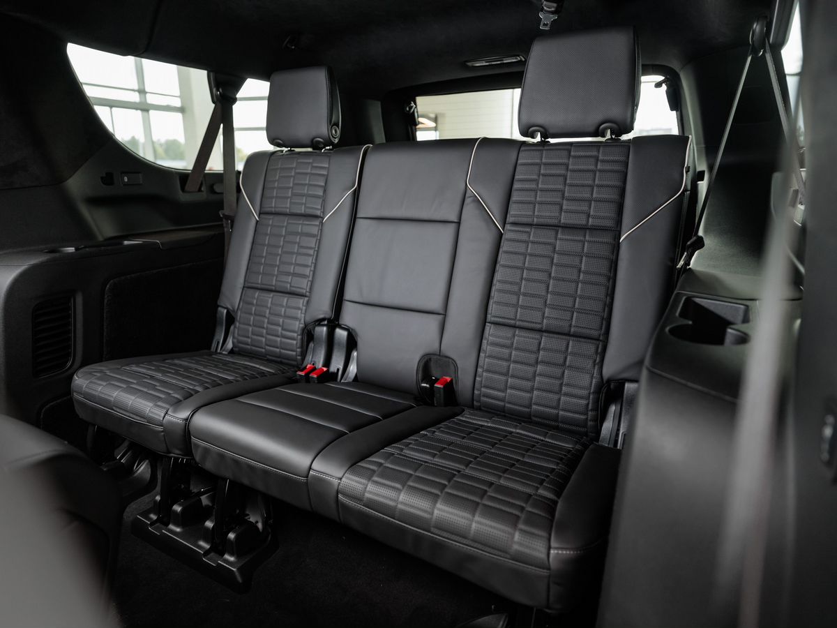 Cadillac Escalade V Рестайлинг ESV 6.2 AT (420 л.с.) 4WD