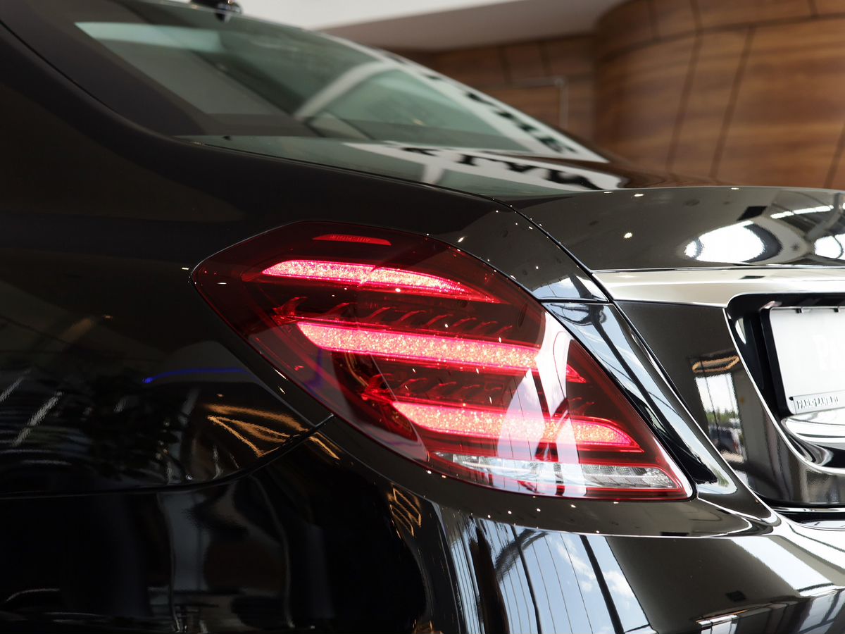 Mercedes-Benz S-Класс VI (W222, C217) Рестайлинг 600 Long Guard 6.0 AT (530 л.с.)