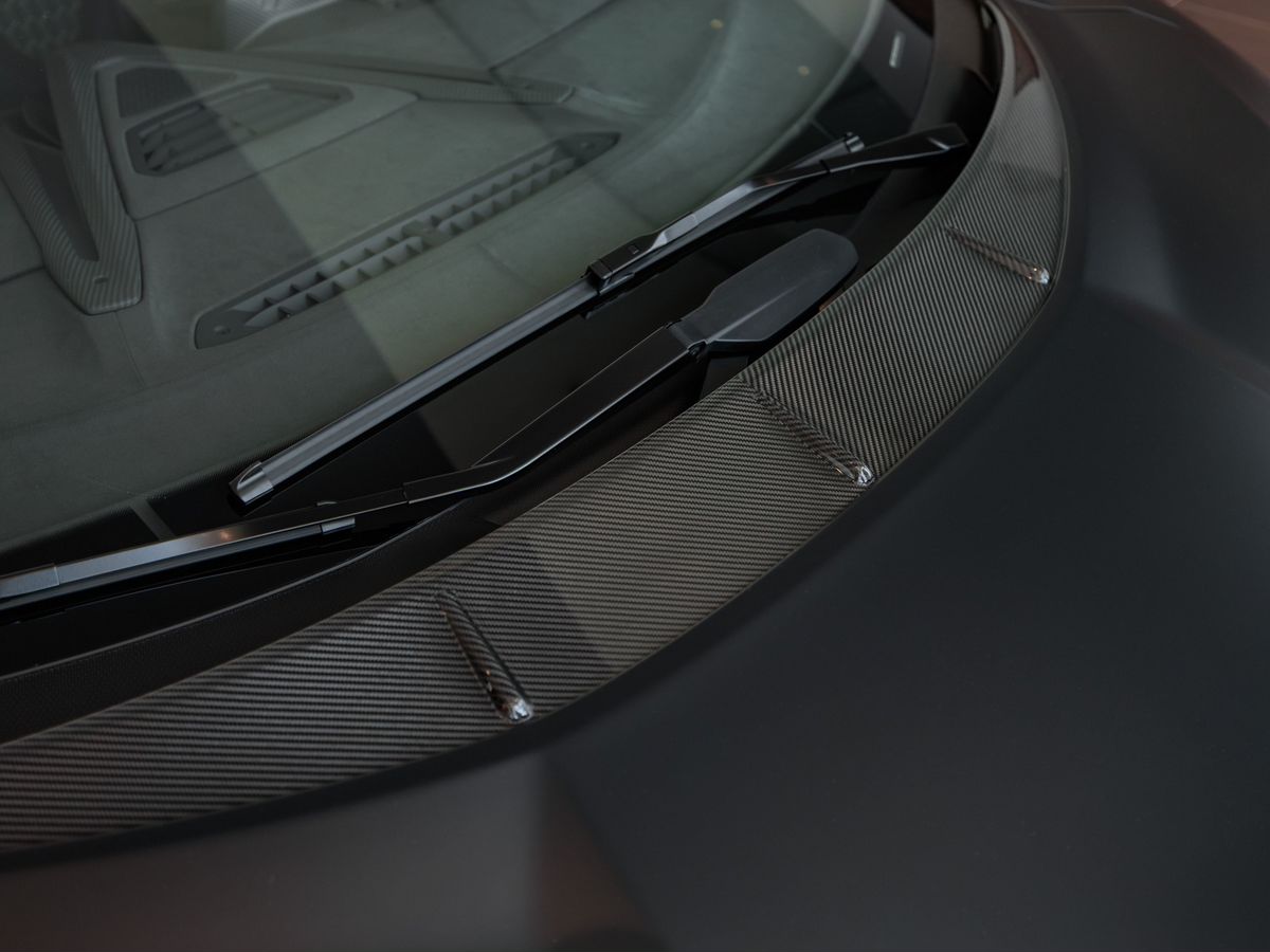 Lamborghini Revuelto 6.5hyb AMT (1015 л.с.) 4WD