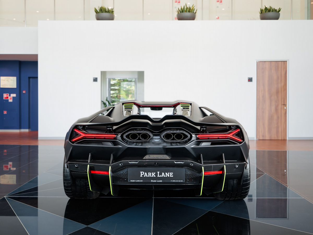 Lamborghini Revuelto 6.5hyb AMT (1015 л.с.) 4WD