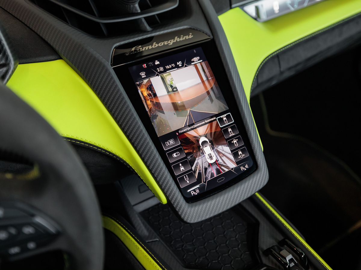 Lamborghini Revuelto 6.5hyb AMT (1015 л.с.) 4WD