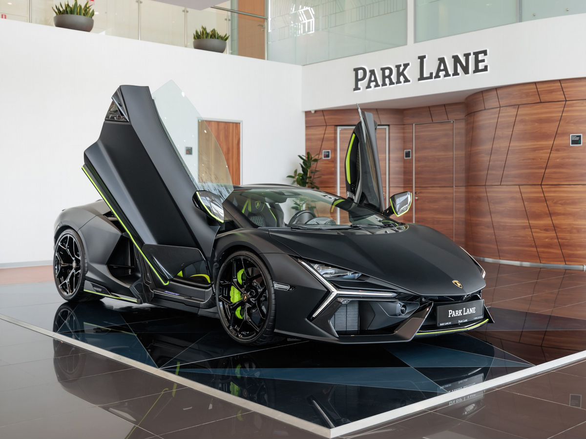 Lamborghini Revuelto 6.5hyb AMT (1015 л.с.) 4WD
