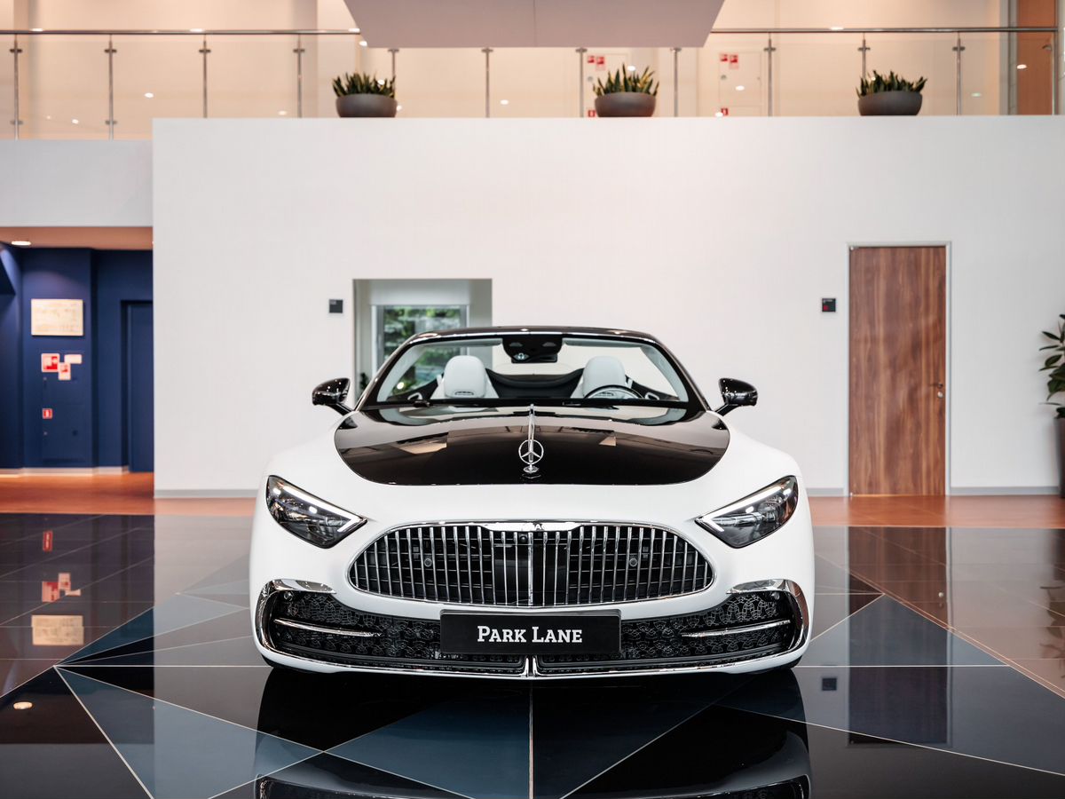 Mercedes-Benz Maybach SL 4.0 AT (585 л.с.) 4WD