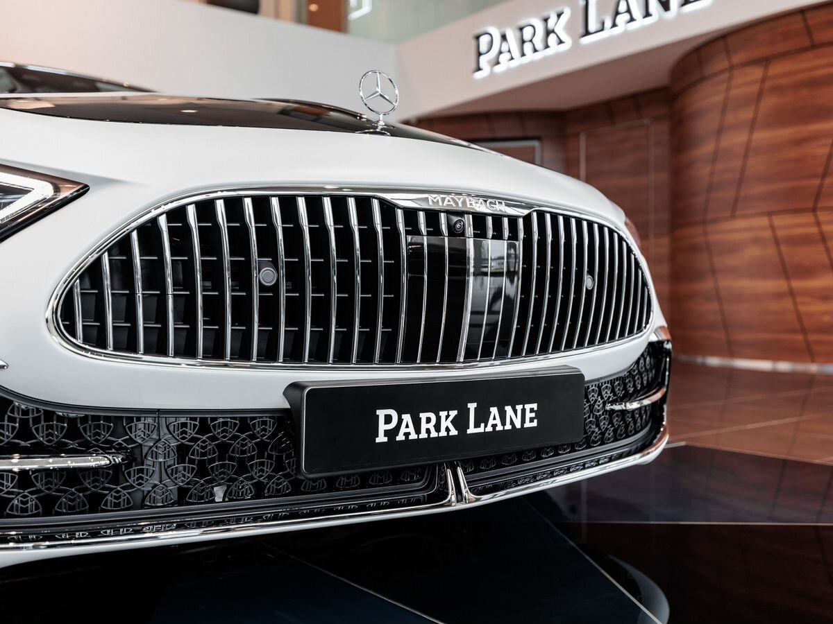 Mercedes-Benz Maybach SL 4.0 AT (585 л.с.) 4WD