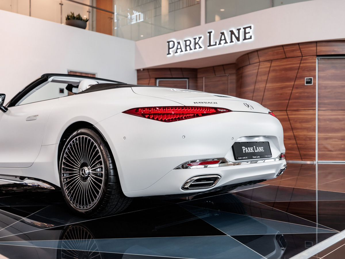 Mercedes-Benz Maybach SL 4.0 AT (585 л.с.) 4WD