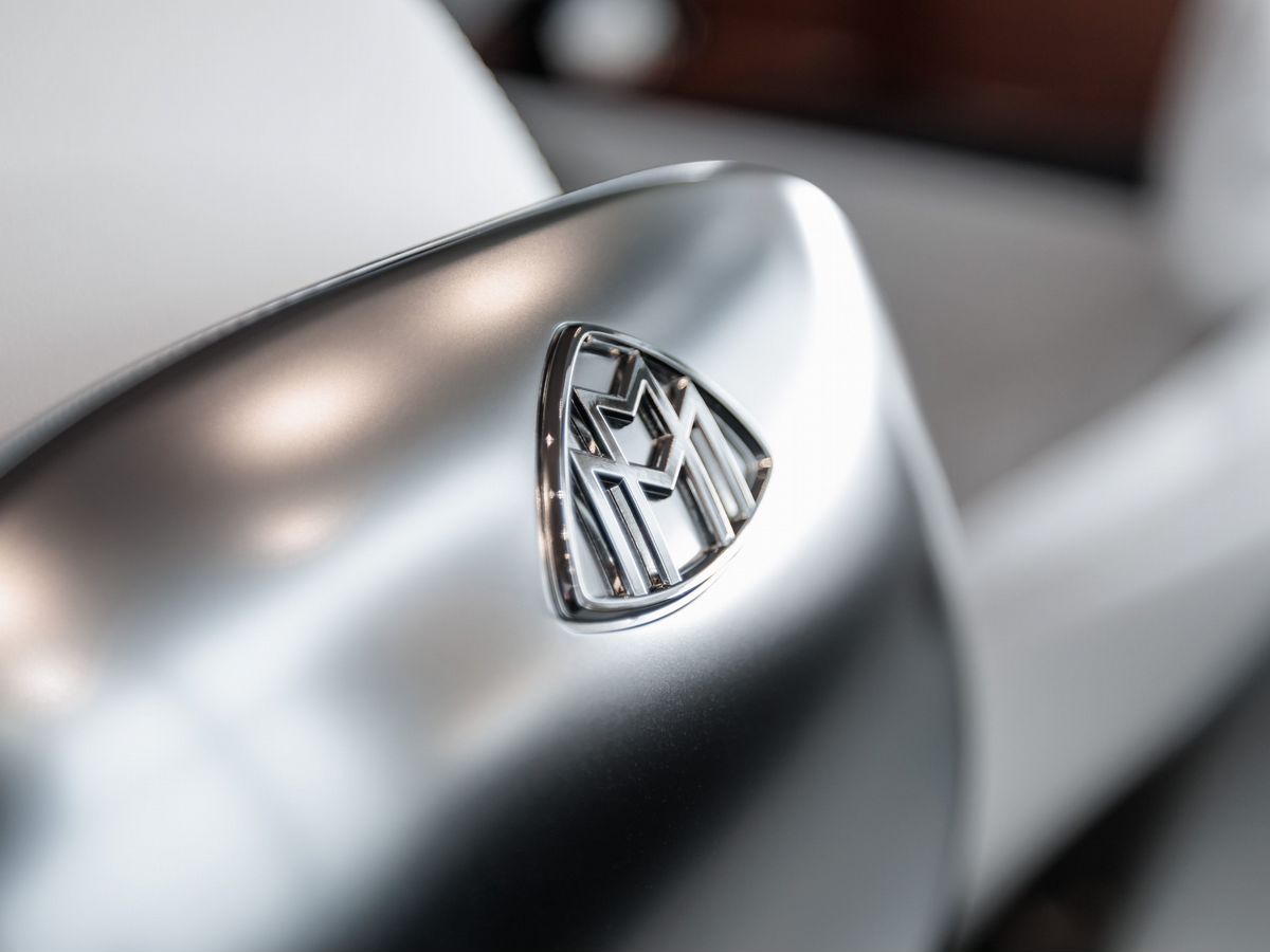 Mercedes-Benz Maybach SL 4.0 AT (585 л.с.) 4WD