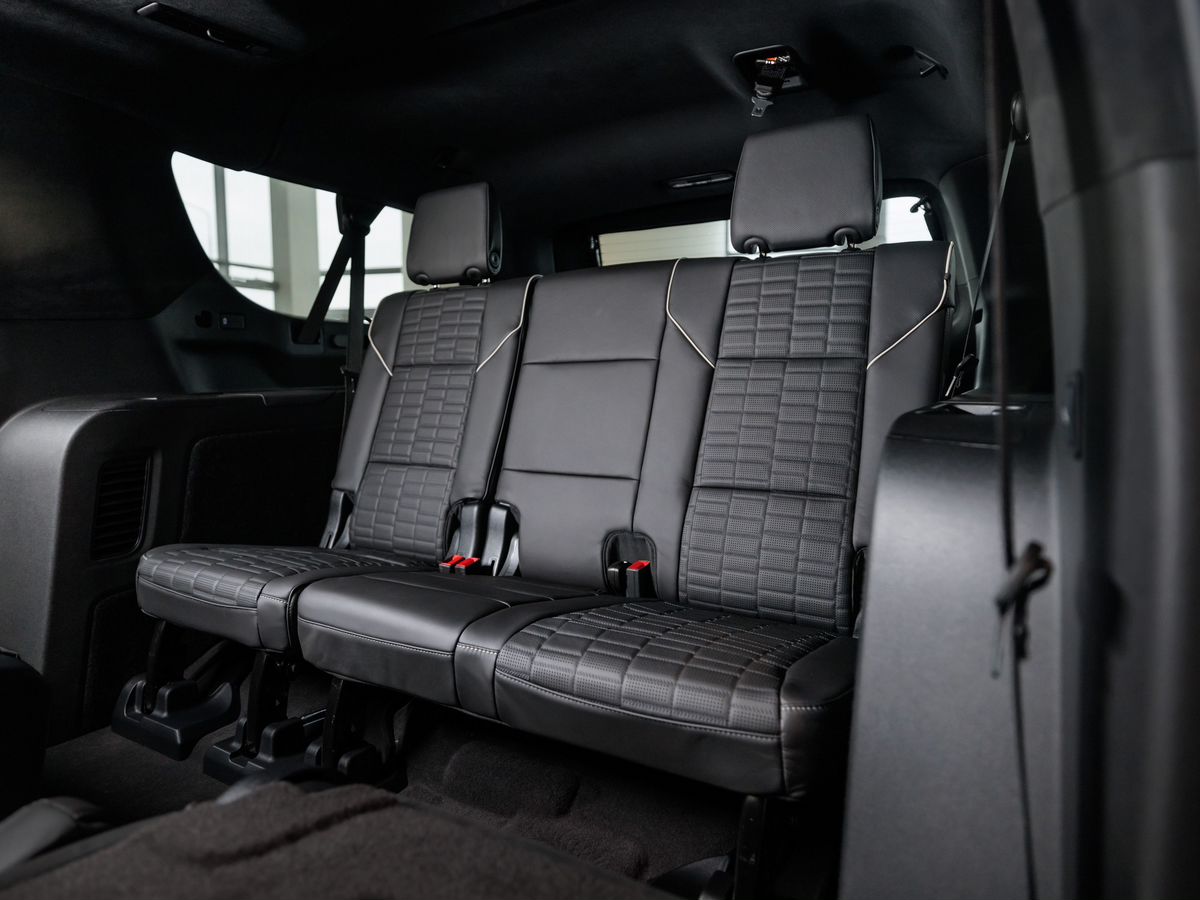 Cadillac Escalade-V I Рестайлинг ESV 6.2 AT (682 л.с.) 4WD