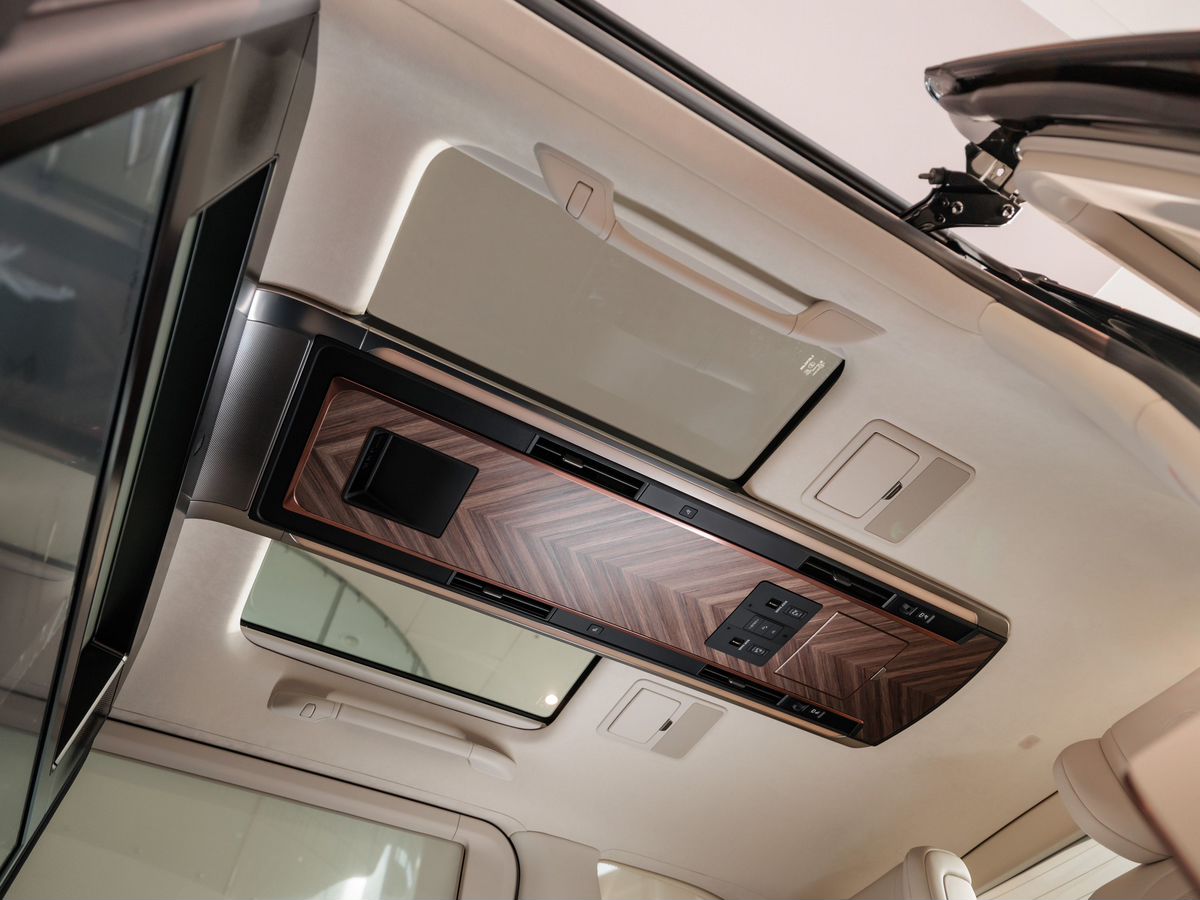 Lexus LM II 350h 2.5hyb CVT (250 л.с.) 4WD