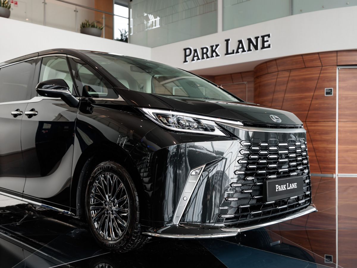 Lexus LM II 350h 2.5hyb CVT (250 л.с.) 4WD