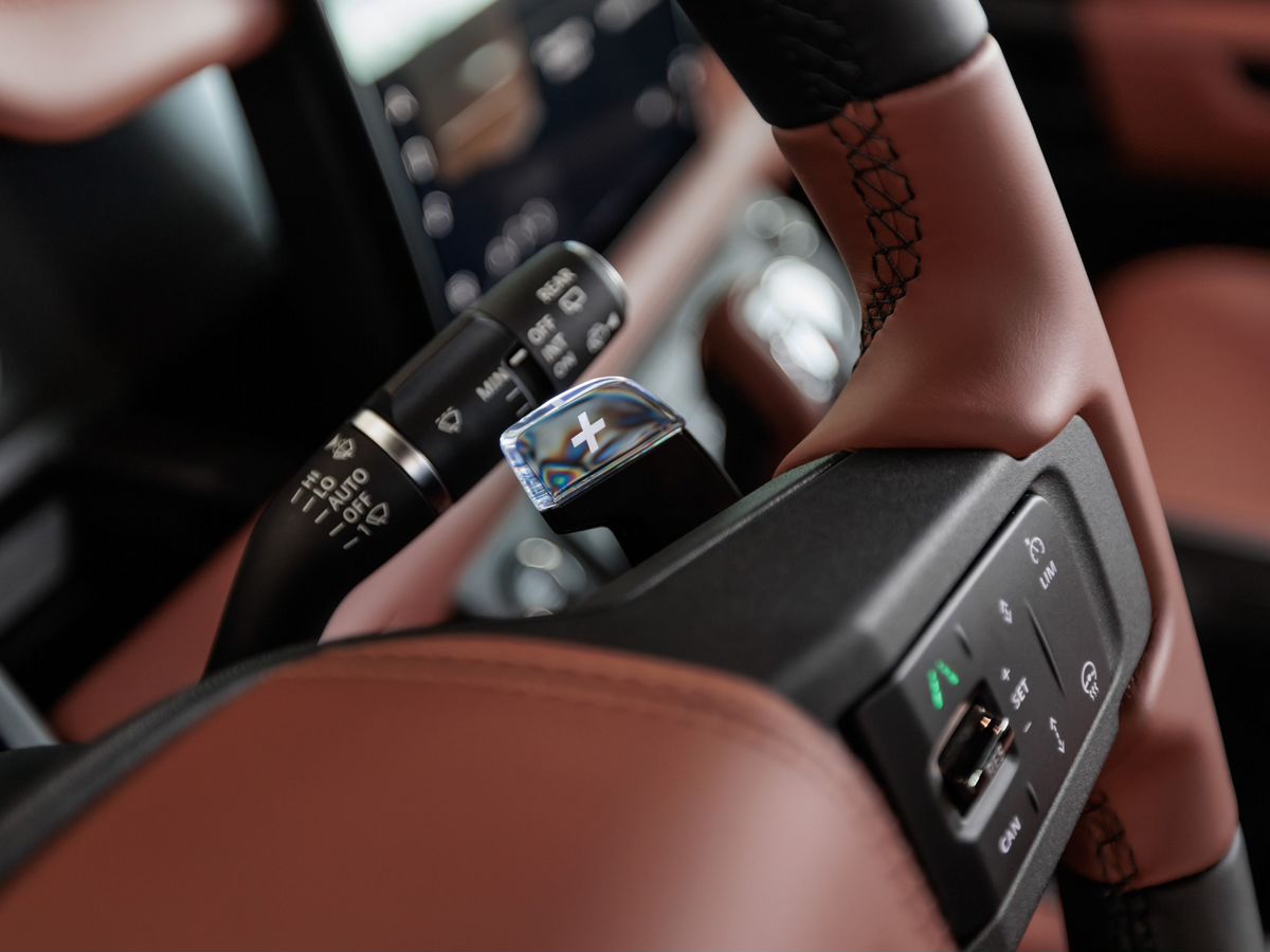 Land Rover Defender II Octa 4.4 AT (635 л.с.) 4WD