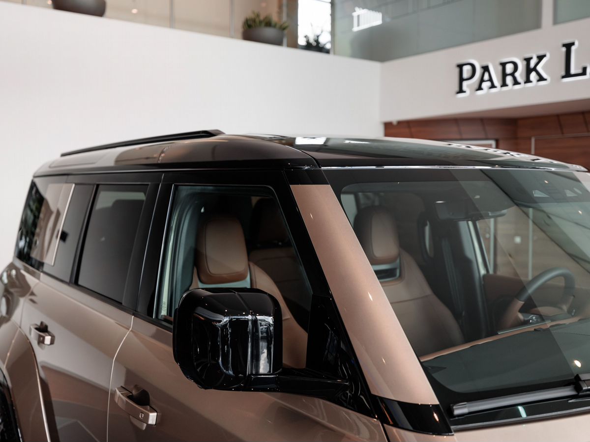 Land Rover Defender II Octa 4.4 AT (635 л.с.) 4WD